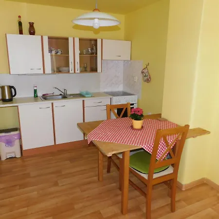Appartement Na Vejminku V Dlazkovicich *